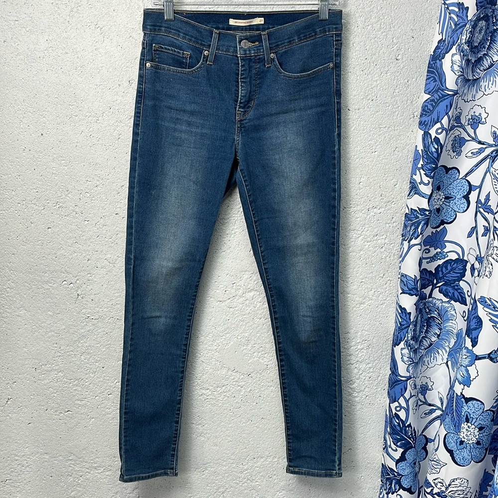 Levi’s 311 Shaping Skinny Medium Wash Stretchy Jeans Mid Rise Slimming Size 27